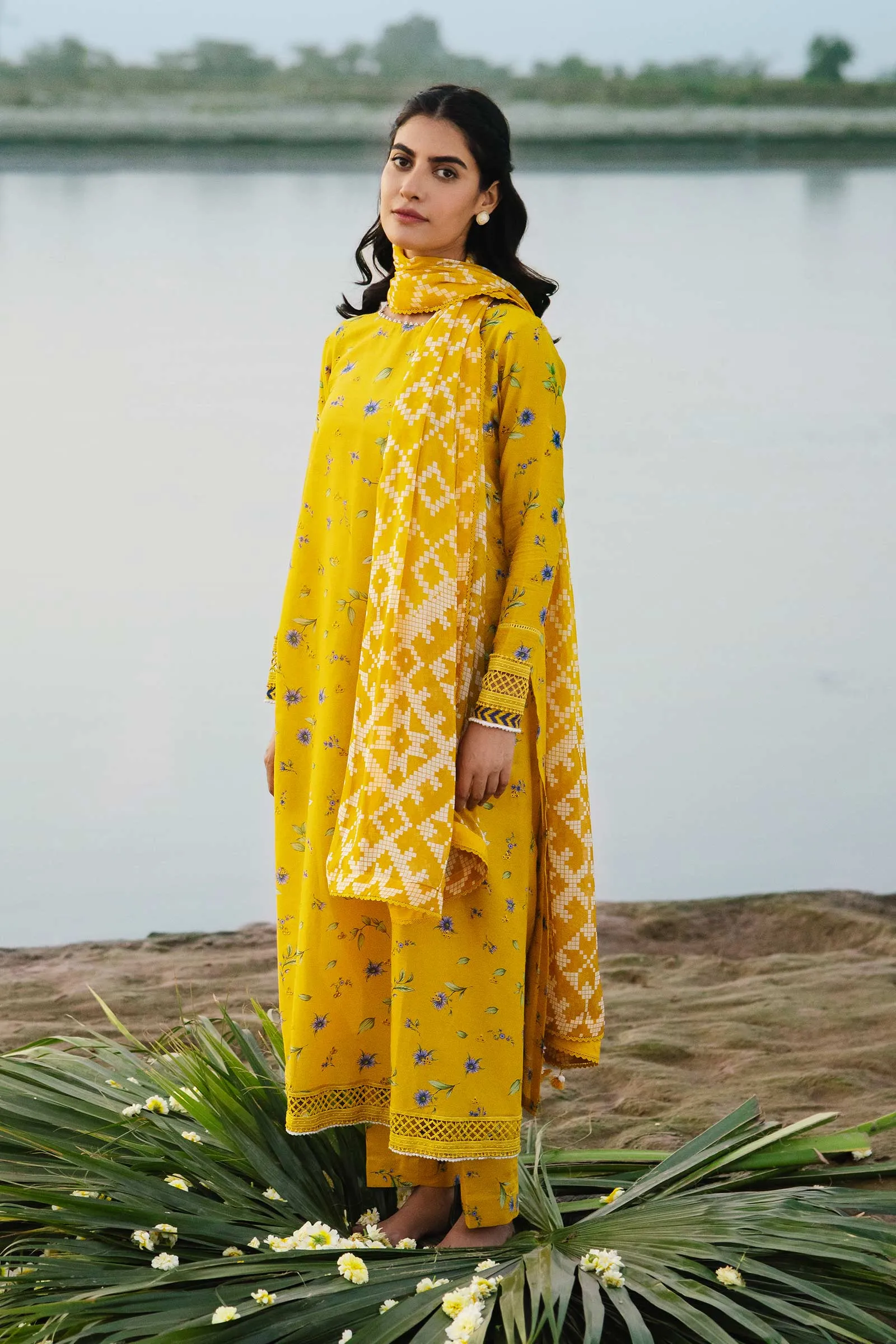 MARIA.B MBasics Eid Lawn Edit – 401-B