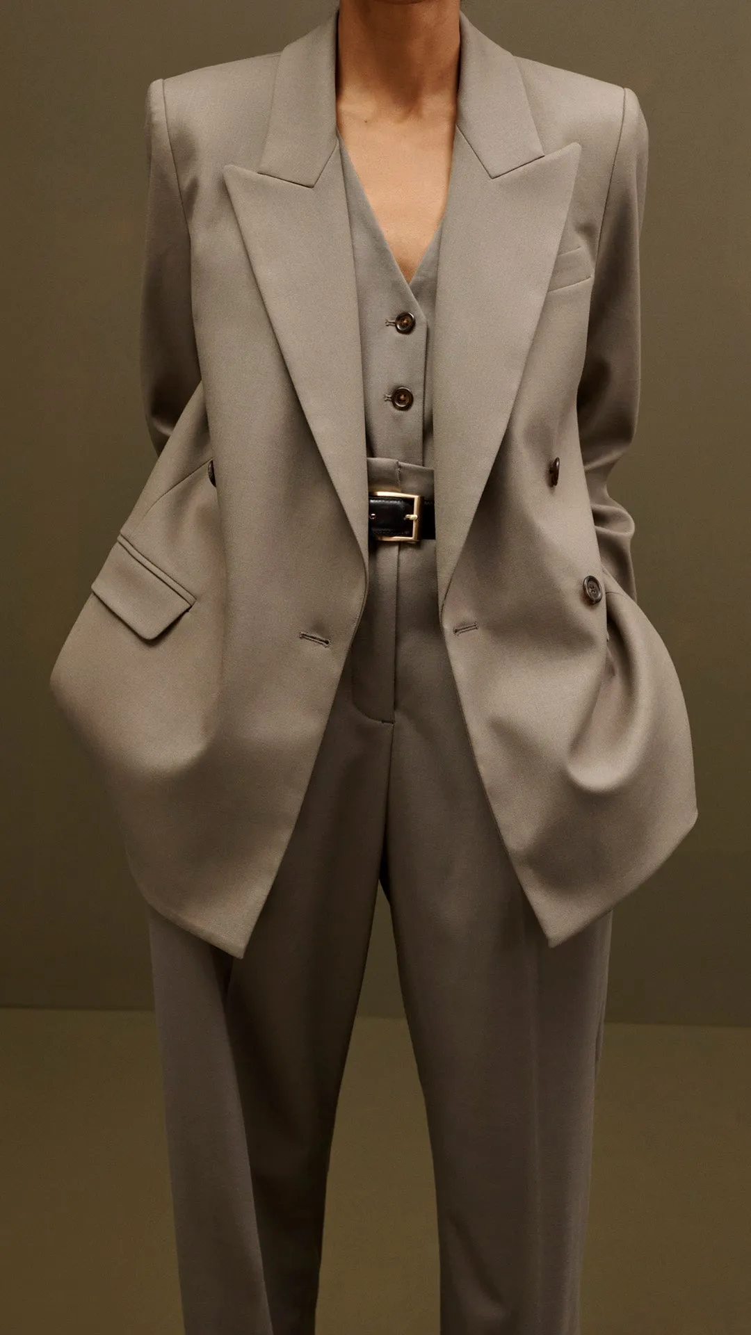 Peak Lapel Blazer in Seasonless Wool | Ash