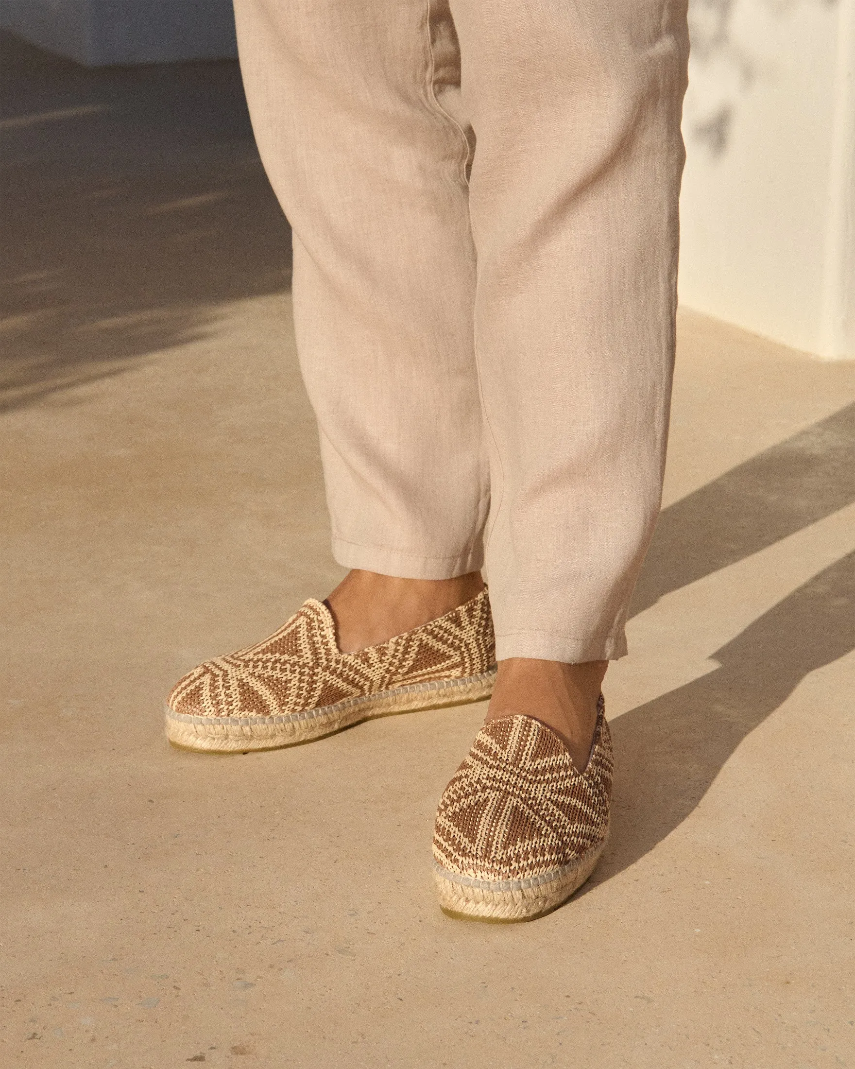 Raffia Pattern Espadrilles - Z09C0 - Yucatán Brown Triangles On Natural