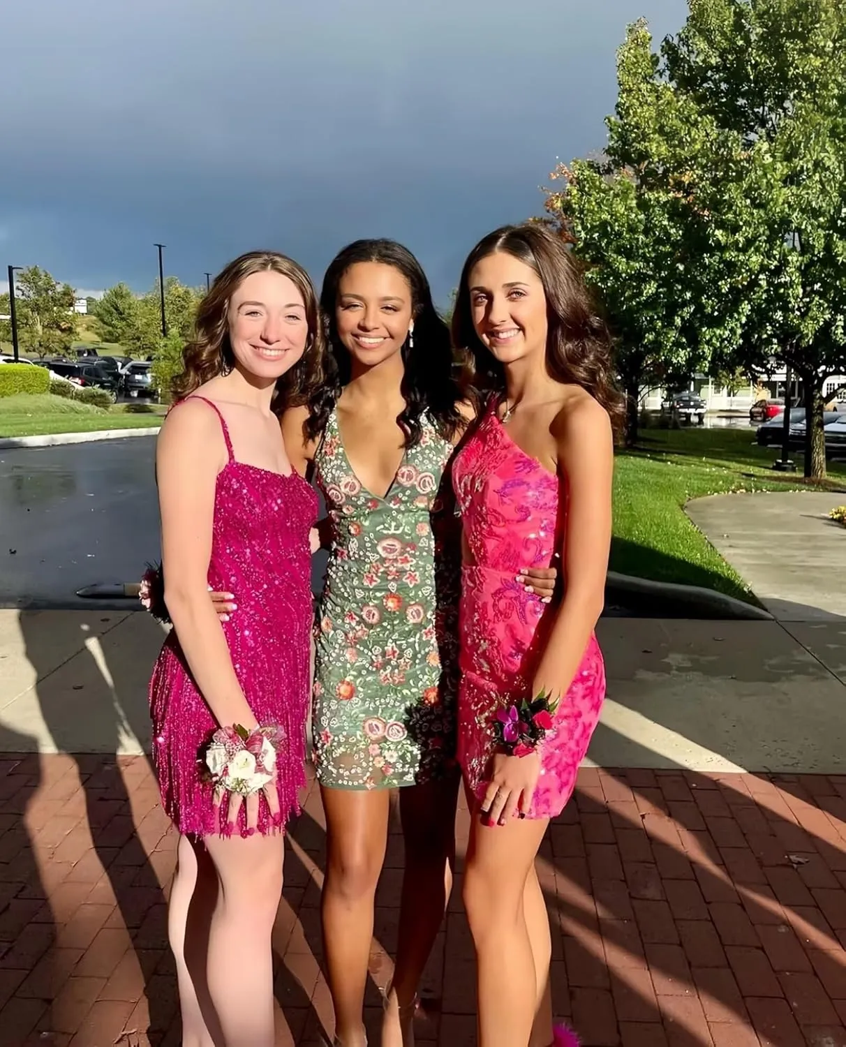Sparkly Sequin Short Homecoming Dress for Teens Spaghetti Straps Bodycon Corset Mini Cocktail Party Gowns